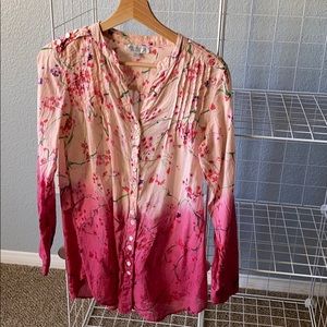 Solitaire long-sleeve button down blouse